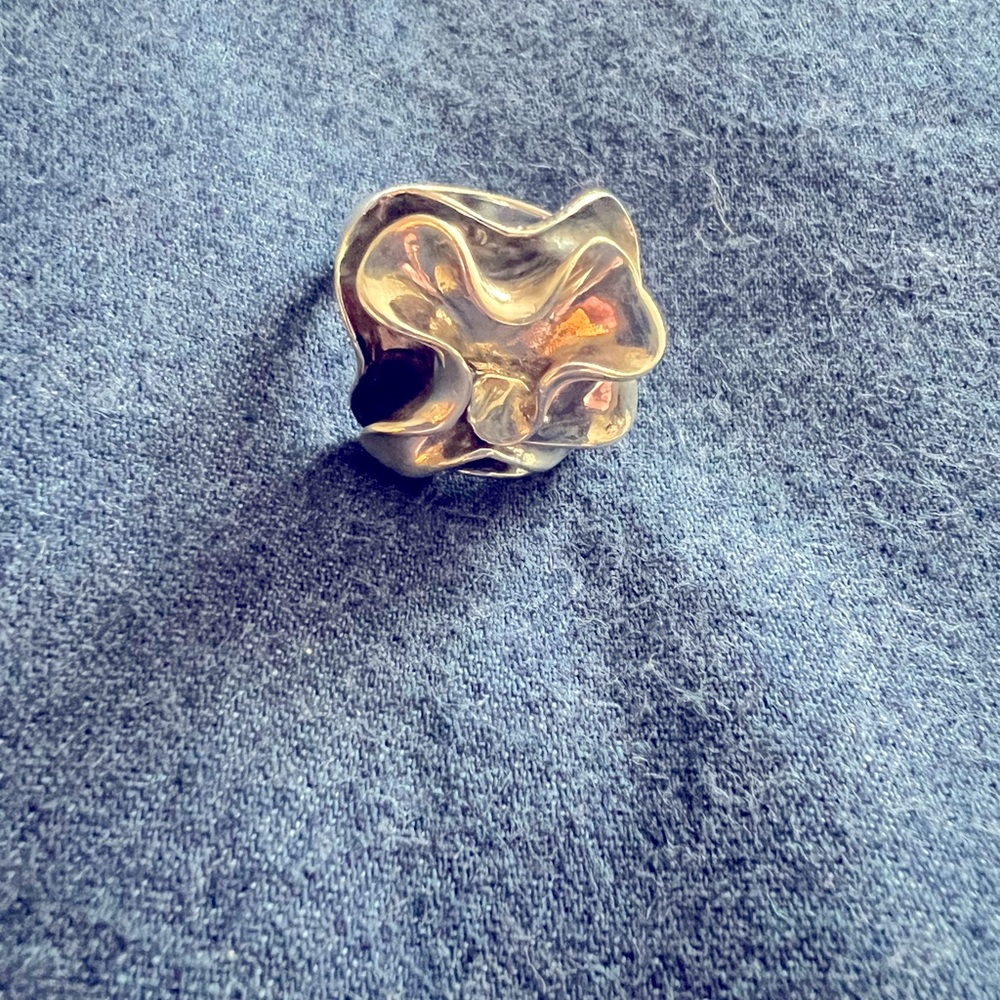 Sterling Silver Flower Ring Size 9